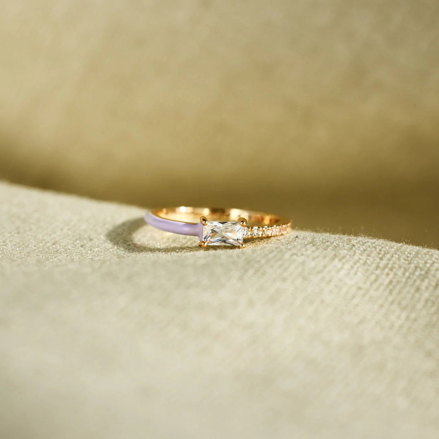 Heart Shape Inlaid Zircon Enamel Ring-Bijou Crush