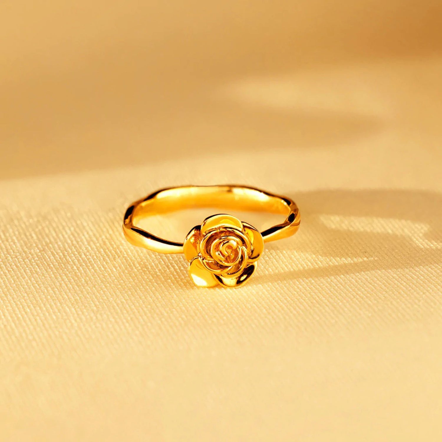 Rose Shape 18K Gold-Plated Ring-Bijou Crush