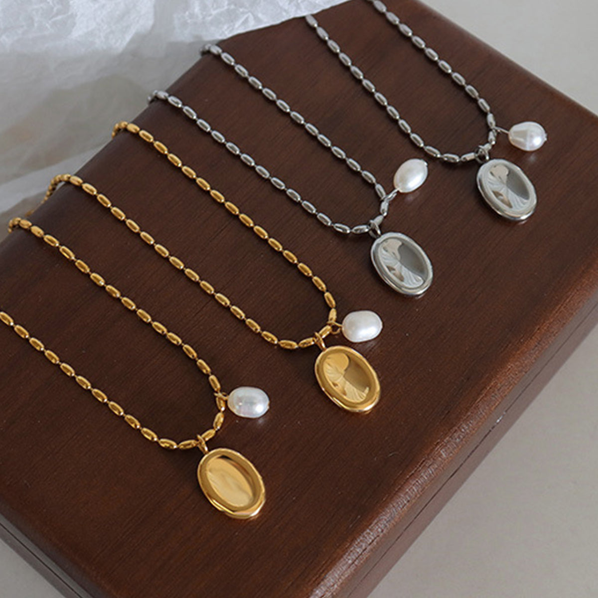 Titanium Steel Freshwater Pearl Pendant Necklace-Bijou Crush