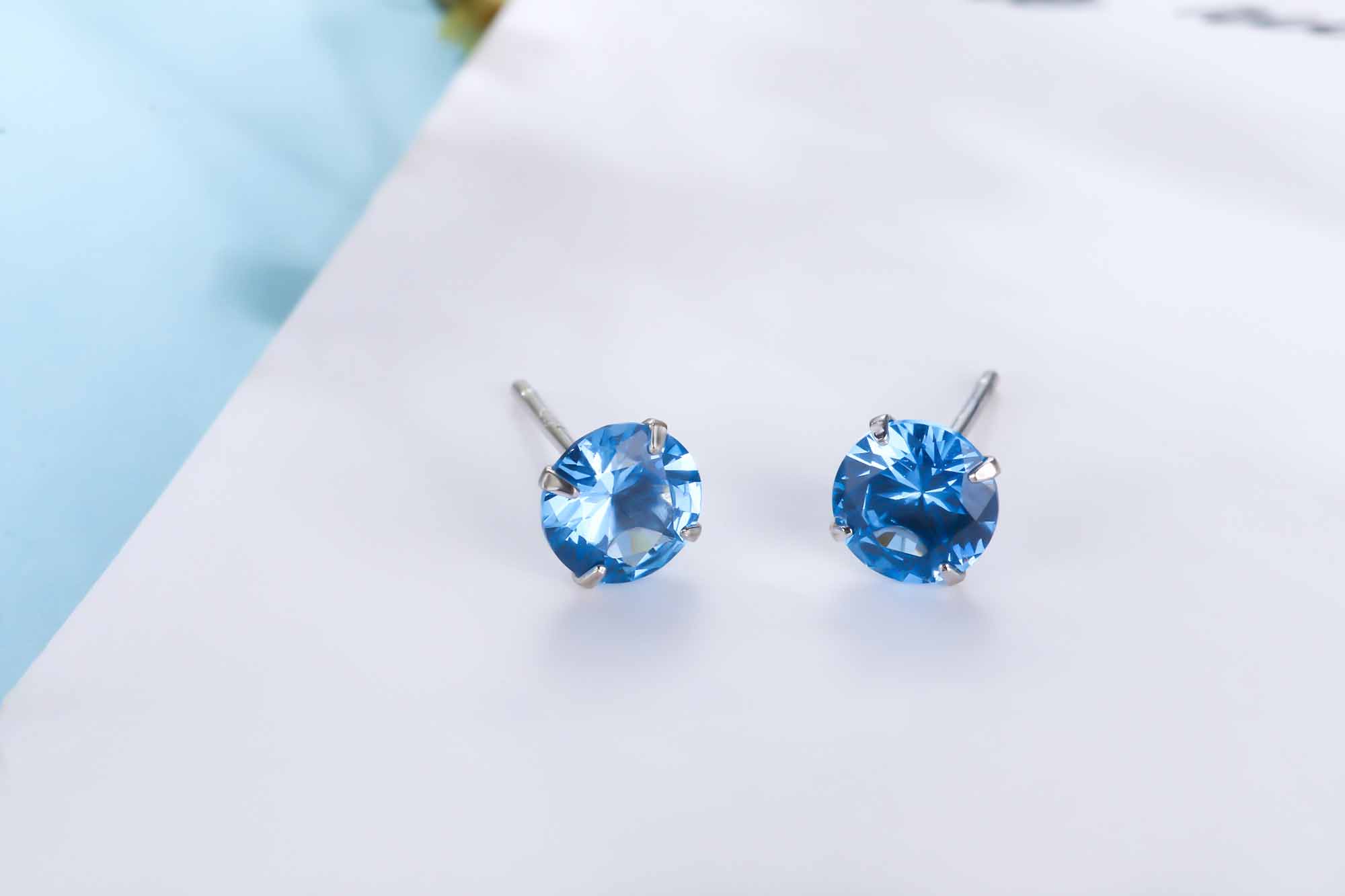 Simple CZ White 925 Sterling Silver Round Studs Earrings-Bijou Crush