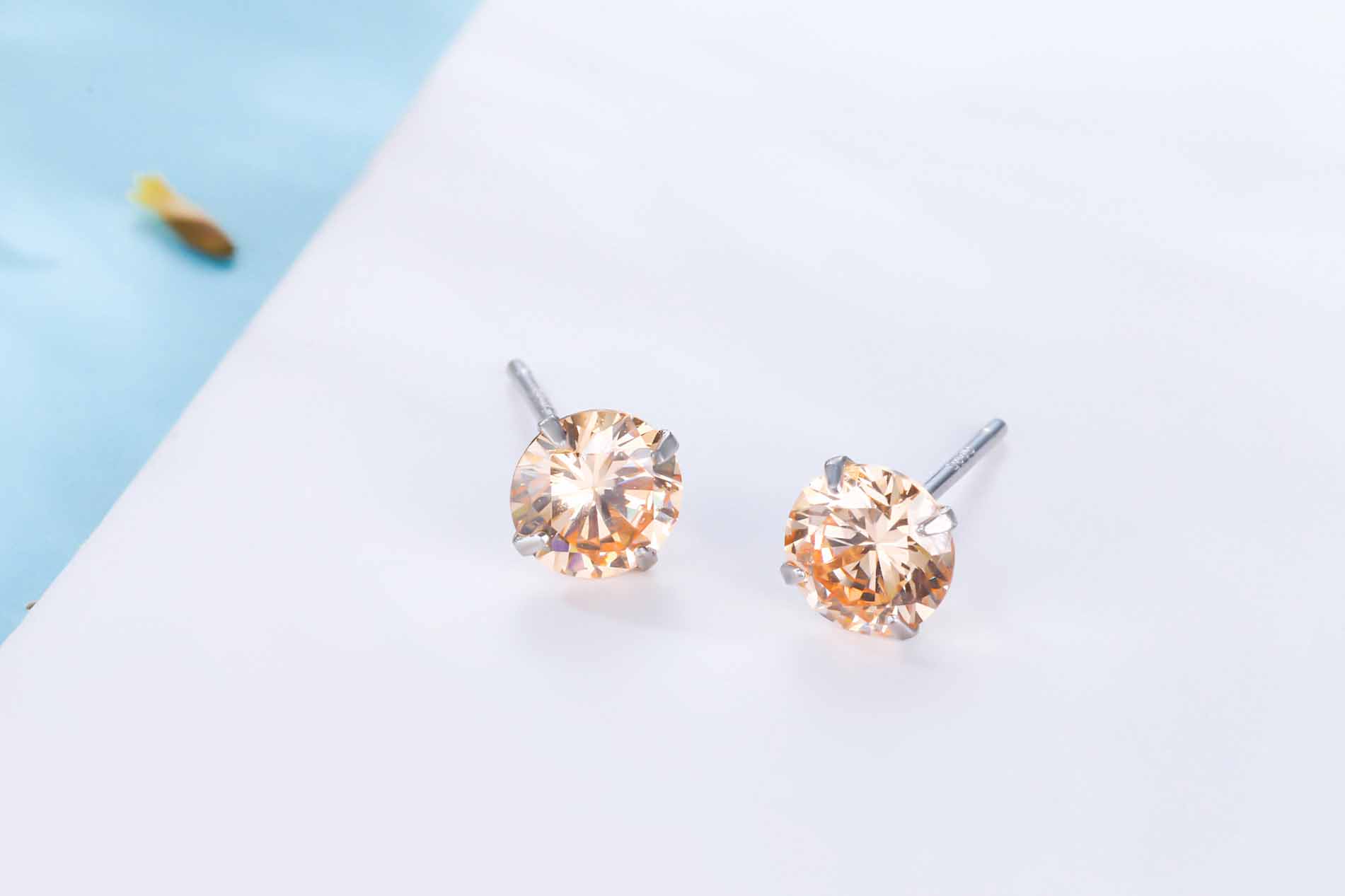 Simple CZ White 925 Sterling Silver Round Studs Earrings-Bijou Crush