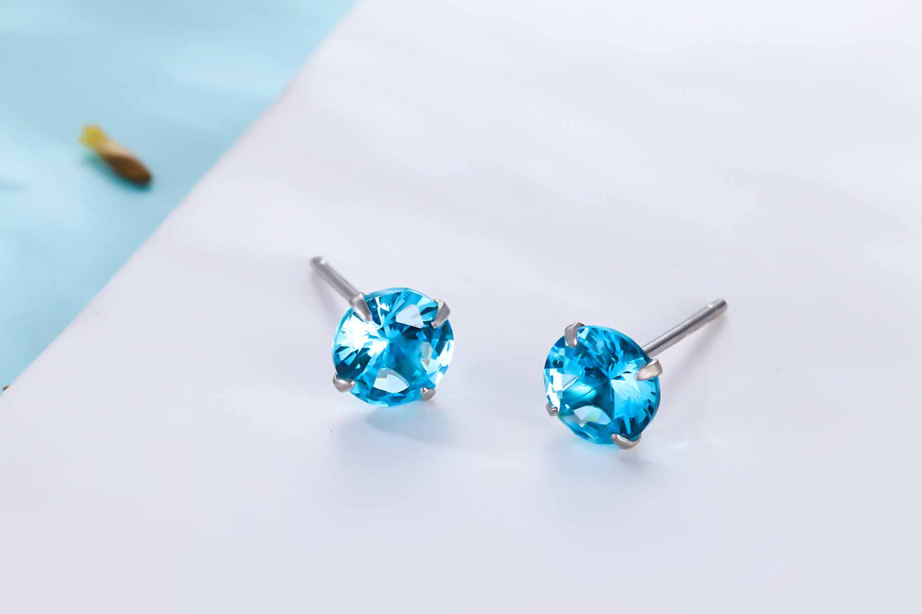 Simple CZ White 925 Sterling Silver Round Studs Earrings-Bijou Crush