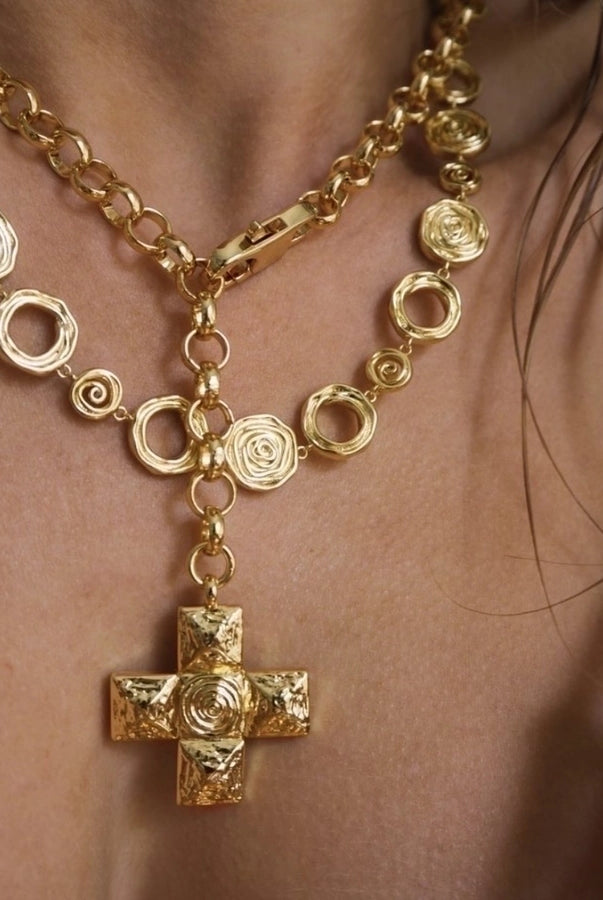 Retro Cross Pendant Necklace – 18K Gold-Plated Titanium Steel Classic-Bijou Crush