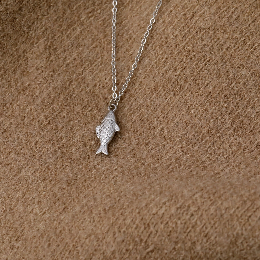 Fish Pendant Vibes Necklace-Bijou Crush