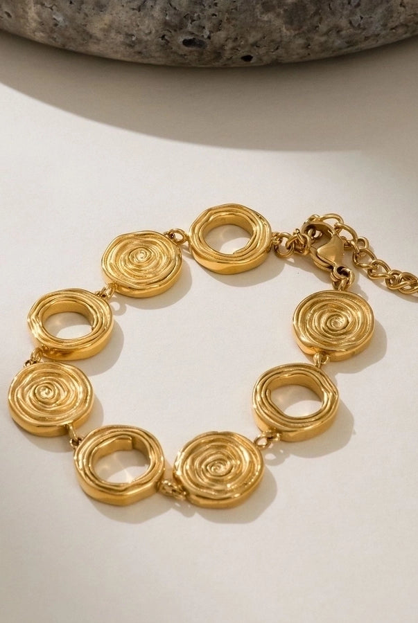 Retro Cross Pendant Necklace – 18K Gold-Plated Titanium Steel Classic-Bijou Crush