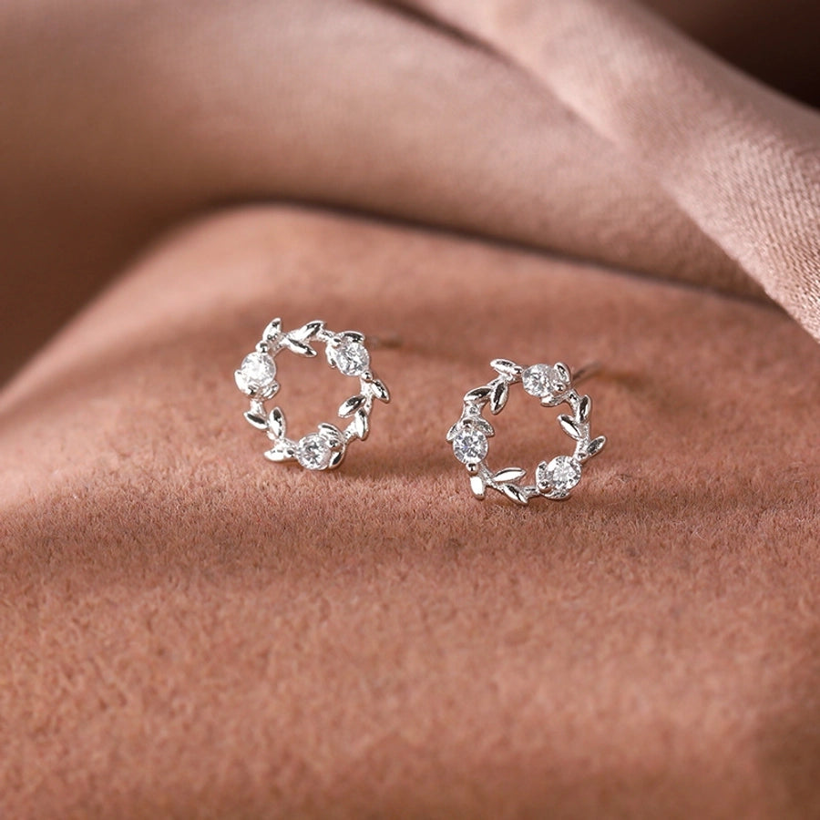 925 Sterling Silver Flower Studs – Zircon Elegance in Bloom-Bijou Crush