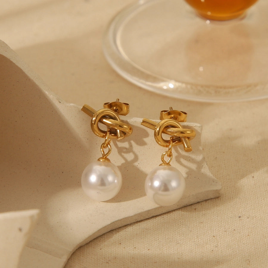 Parisian Knot Studs – 18K Gold-Plated Stainless Steel with Imitation Pearl Glam-Bijou Crush