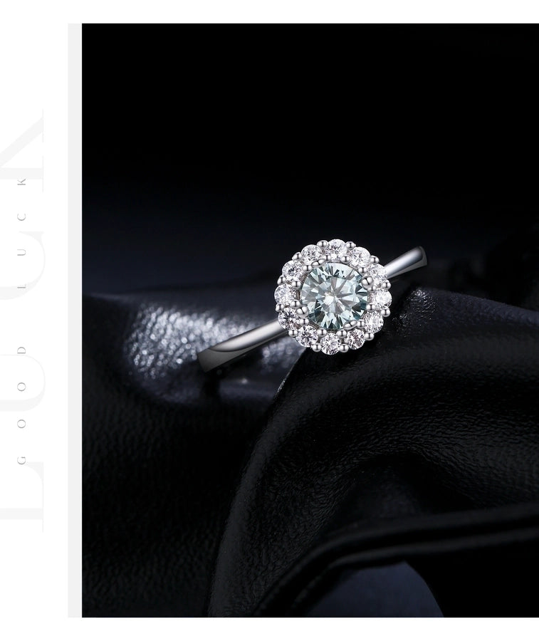 Timeless Sparkle 0.5ct Moissanite Round Cut Ring-Bijou Crush