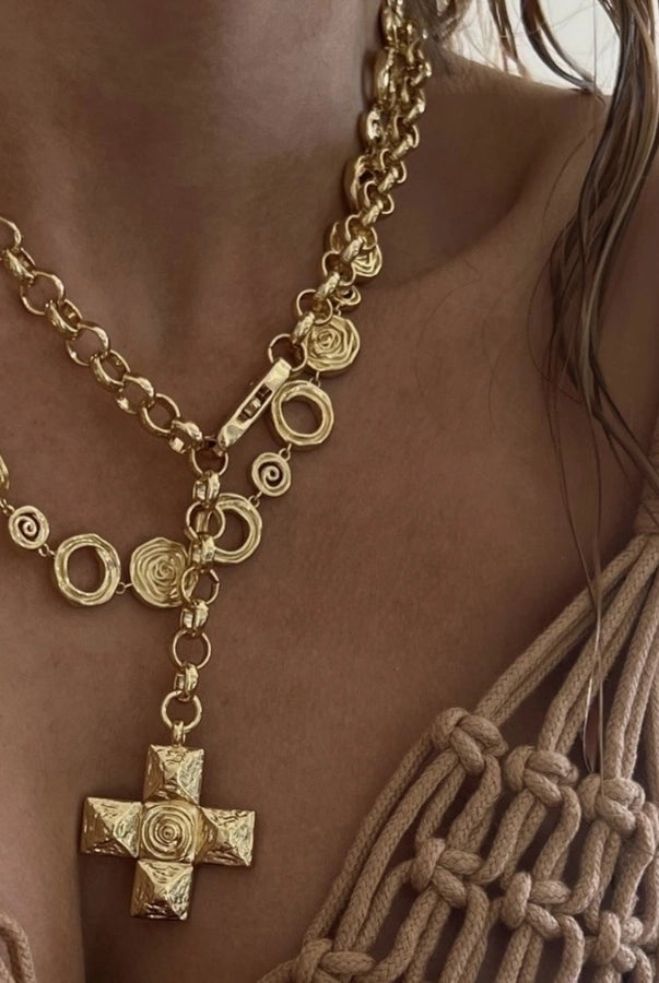 Retro Cross Pendant Necklace – 18K Gold-Plated Titanium Steel Classic-Bijou Crush