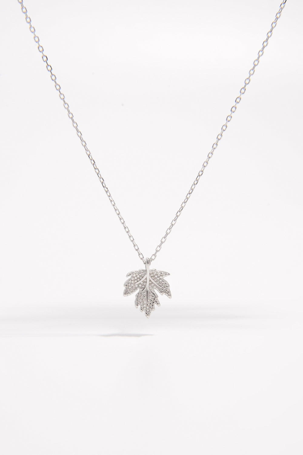925 Sterling Silver Zircon Maple Leaf Necklace-Bijou Crush