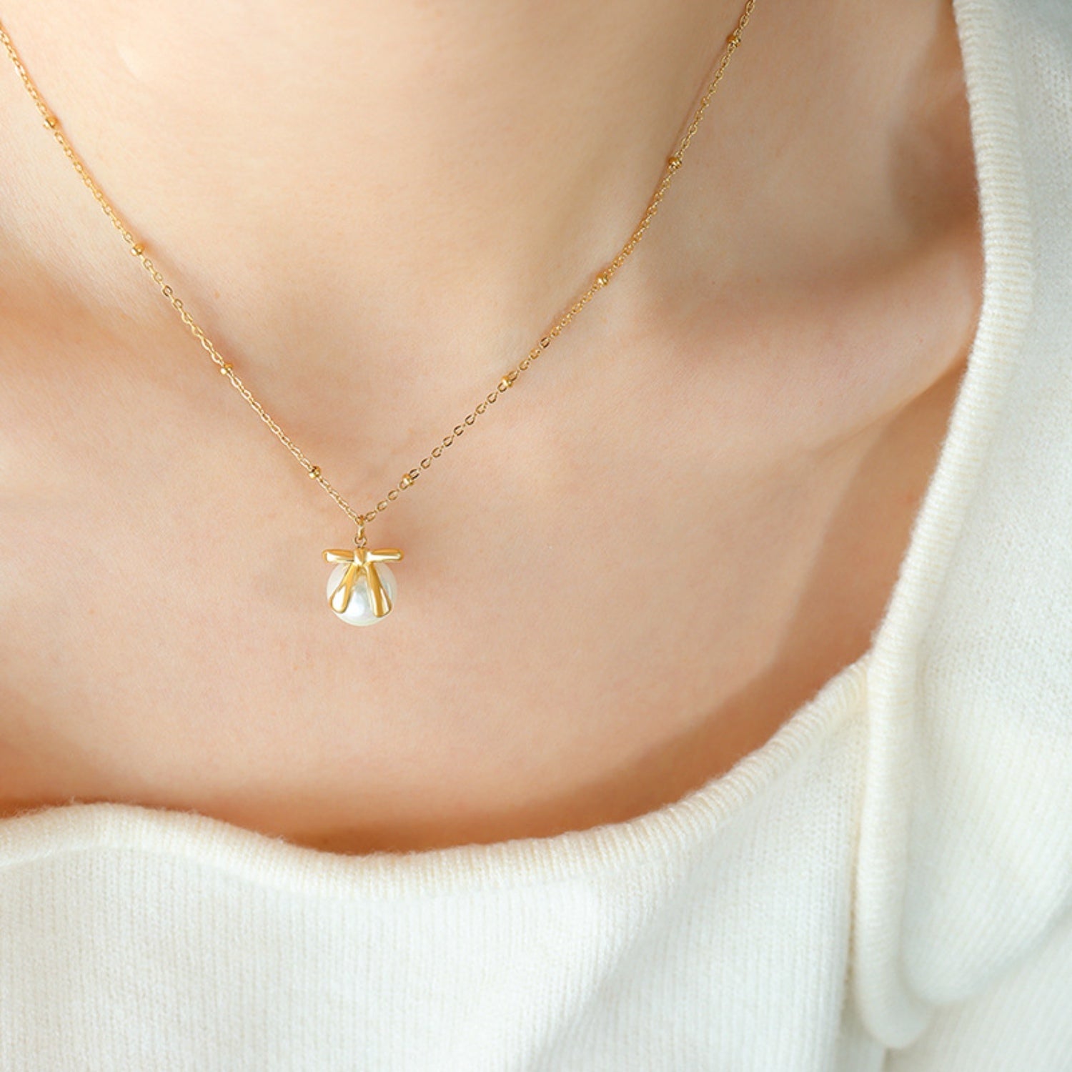 Titanium Steel Bow & Bead Pendant Necklace-Bijou Crush