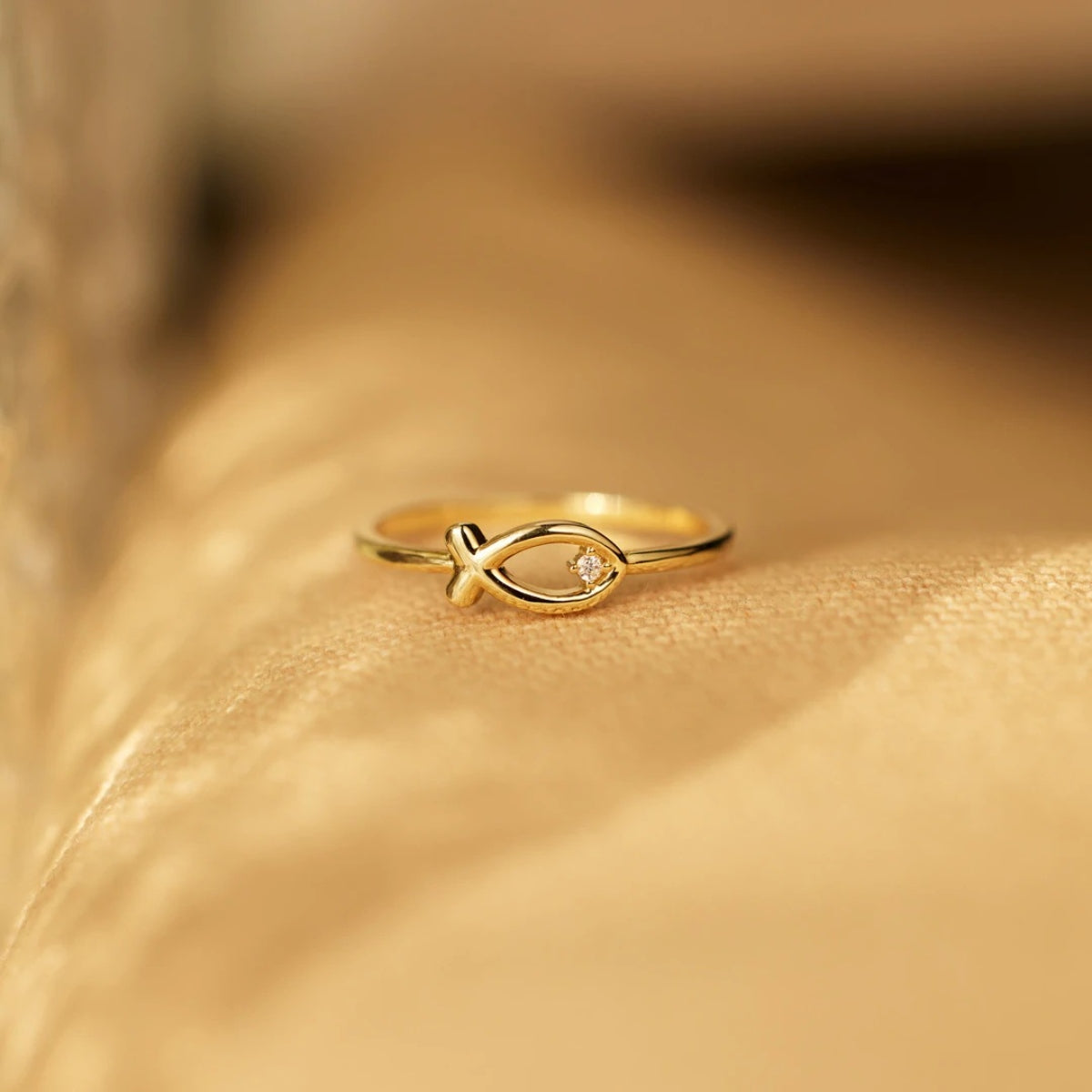 925 Sterling Silver Inlaid Zircon Fish Ring-Bijou Crush