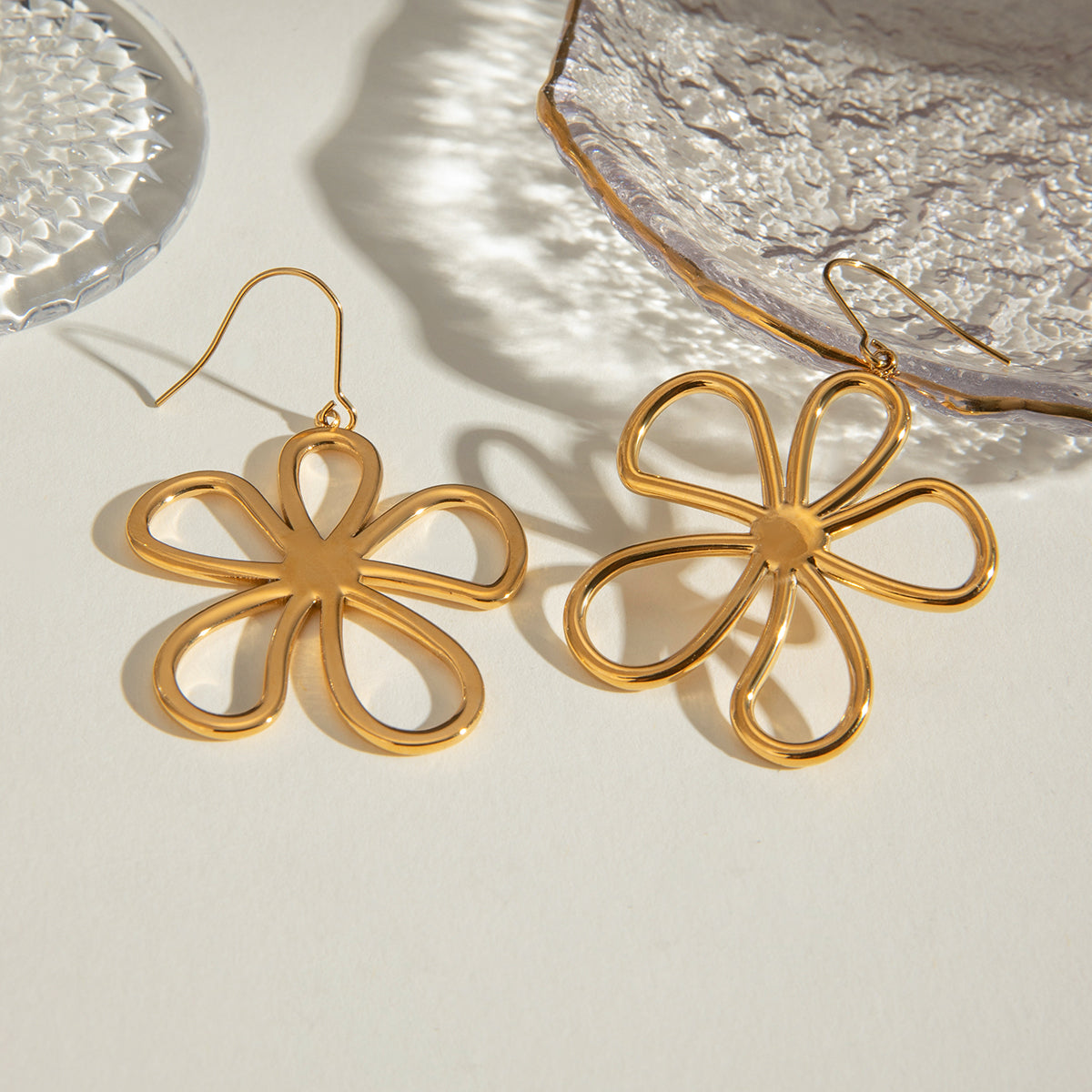 18K Gold-Plated Flower Earrings-Bijou Crush
