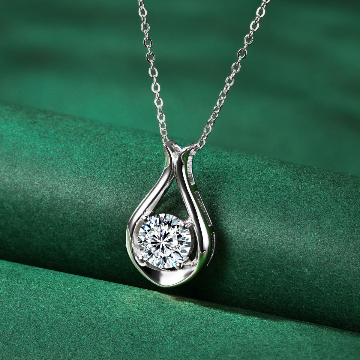 2 Carat Moissanite 925 Sterling Silver Pendant Necklace-Bijou Crush