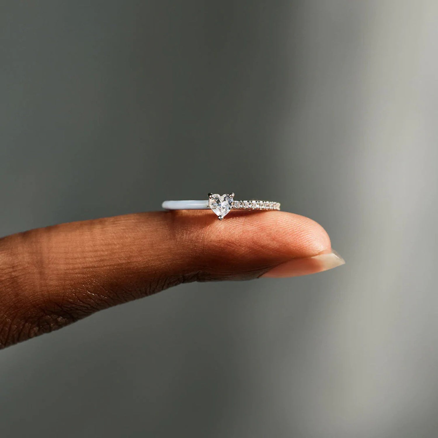 Heart Shape Inlaid Zircon Enamel Ring-Bijou Crush