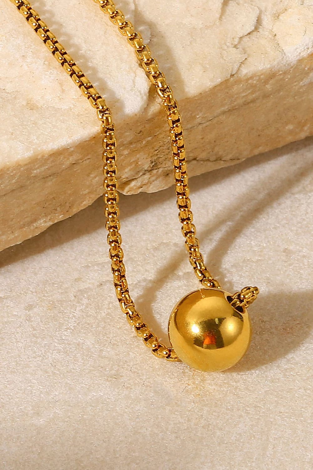 18K Gold-Plated Round Shape Pendant Necklace-Bijou Crush