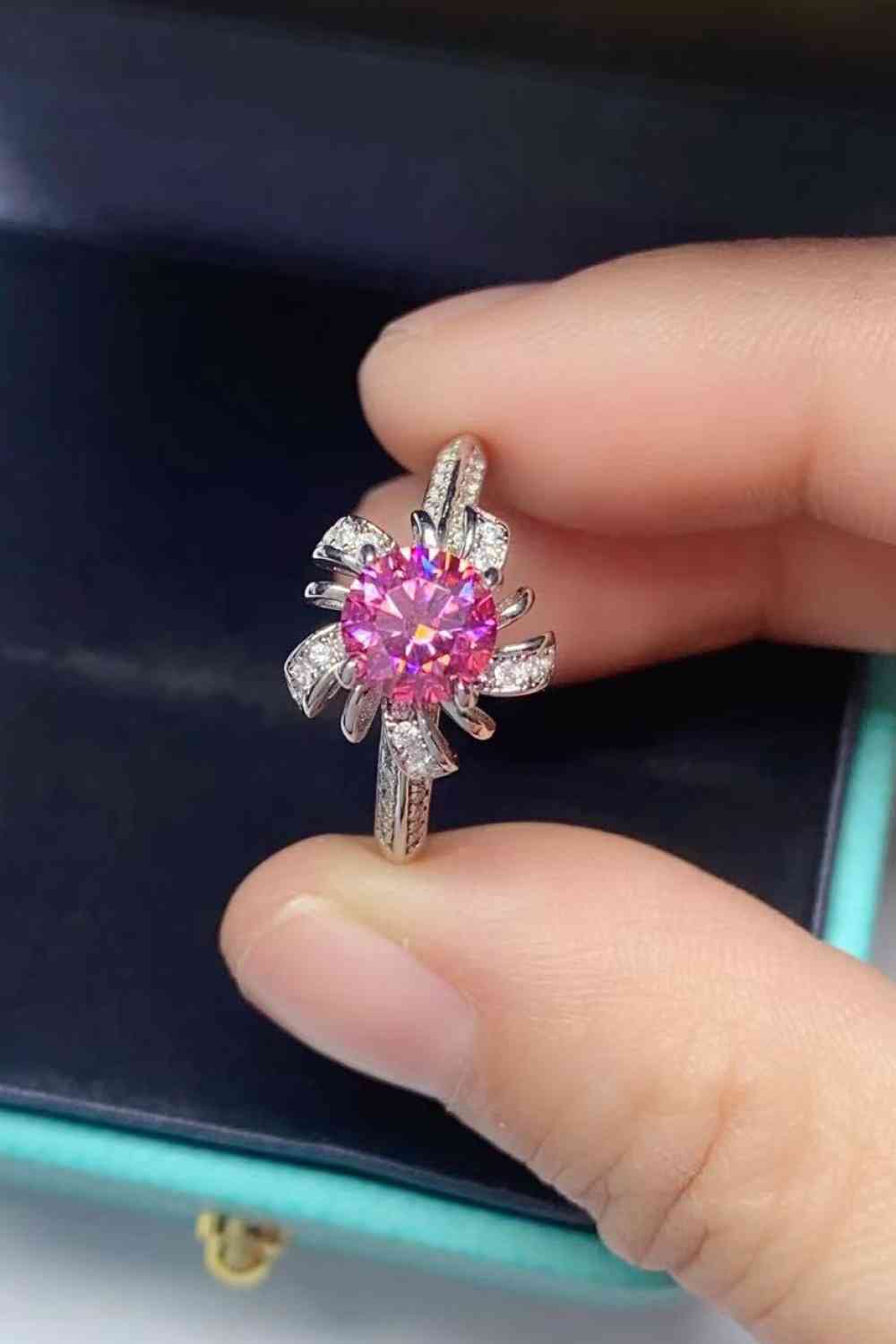 1 Carat Moissanite Flower-Shaped Ring-Bijou Crush