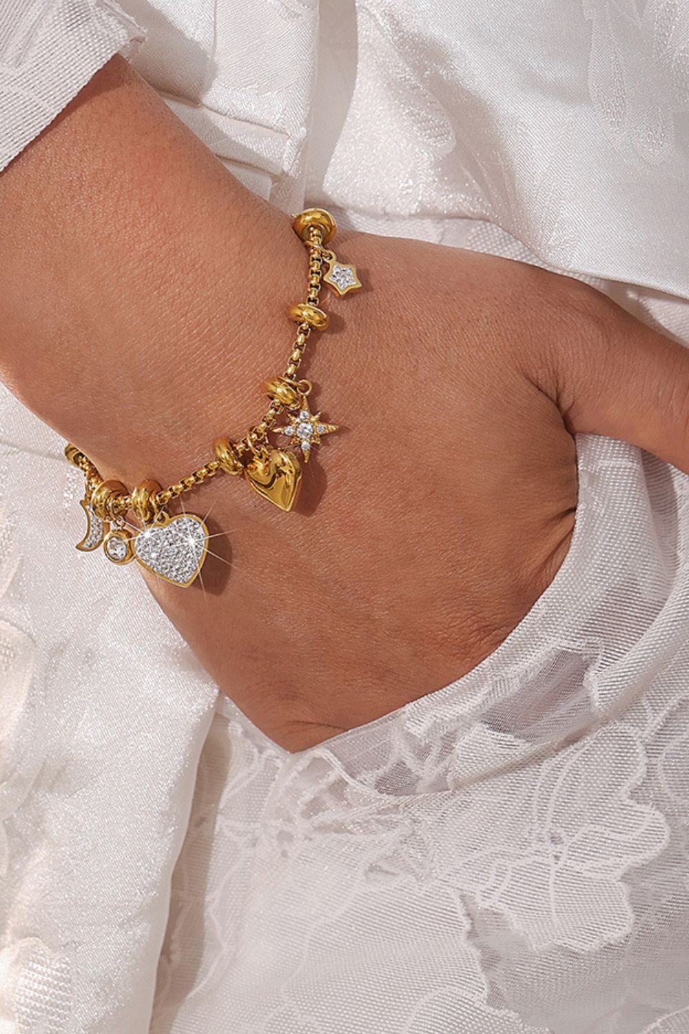 Heartfelt Sparkle: Titanium Steel Zircon Heart Charm Bracelet-Bijou Crush