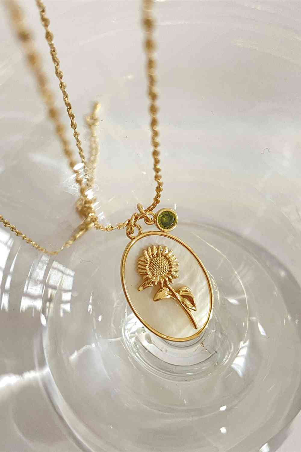 Flower Shell Pendant Copper Necklace-Bijou Crush