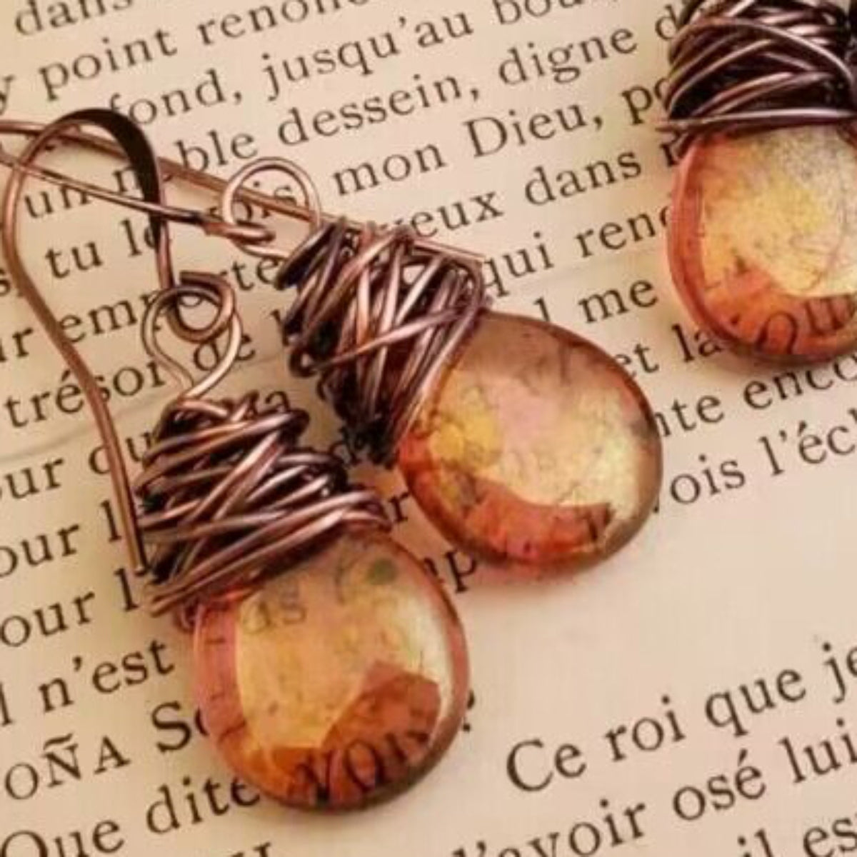 Alloy Gemstone Drop Earrings-Bijou Crush