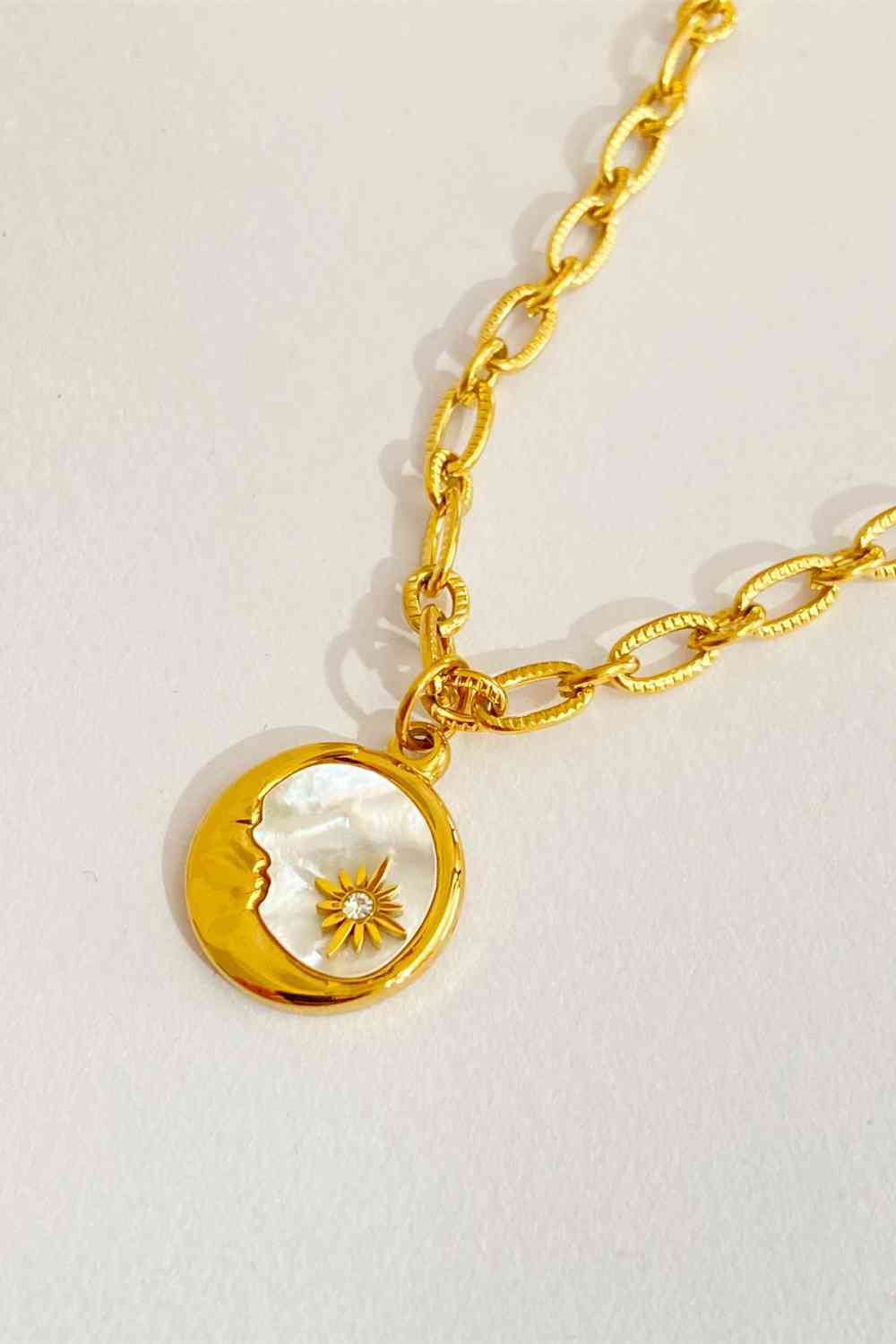 Round Pendant Stainless Steel Necklace-Bijou Crush