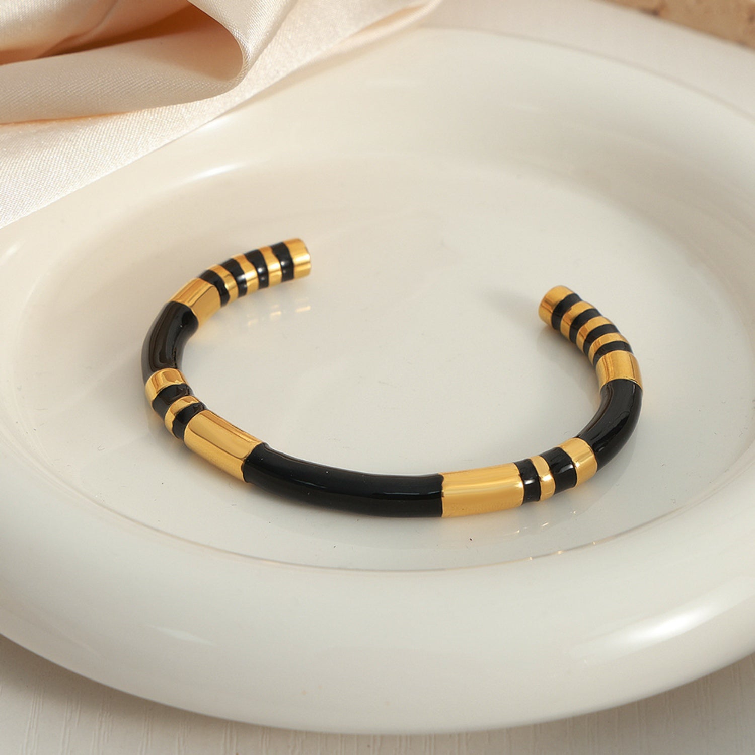 Enamel Titanium Steel Cuff Bracelet-Bijou Crush