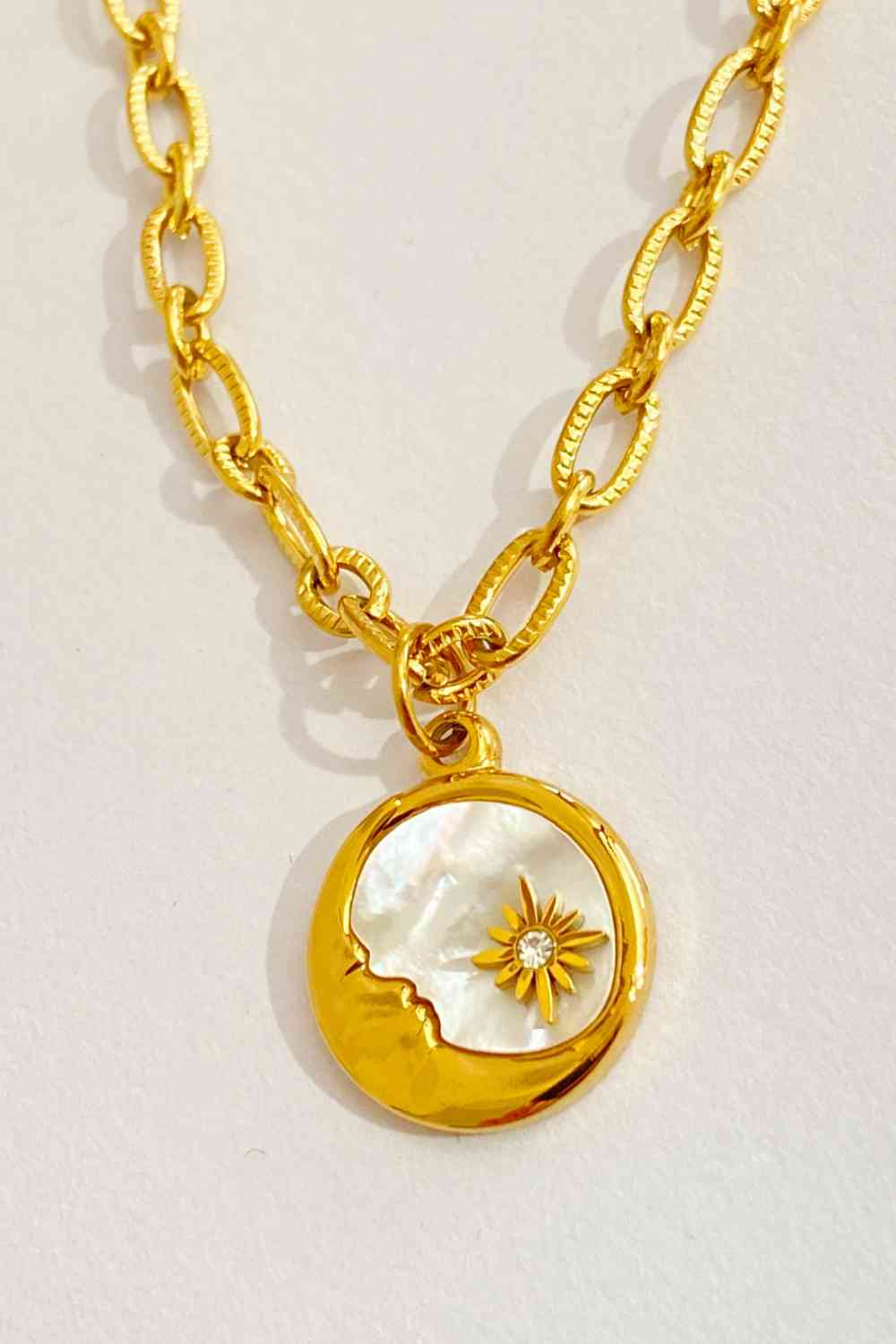 Round Pendant Stainless Steel Necklace-Bijou Crush
