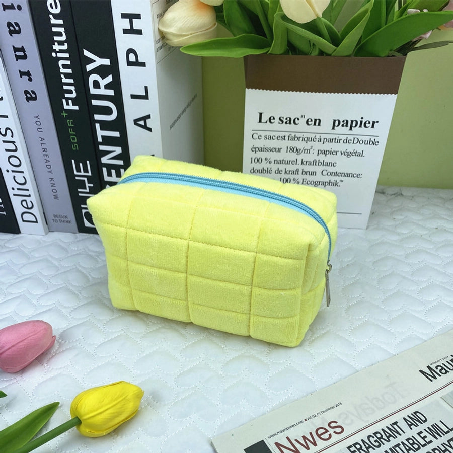 Radiant Glow XL Pouch – Stylish High-Capacity Pencil & Cosmetic Organizer-Bijou Crush