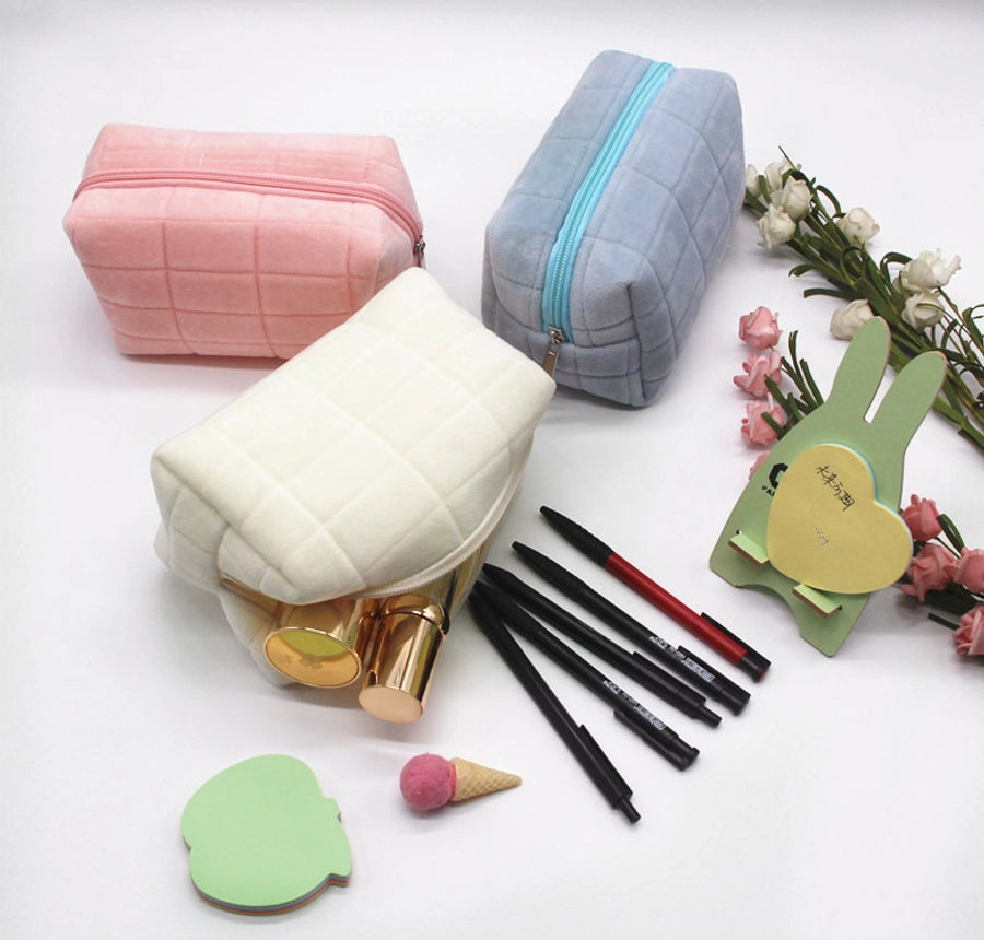 Radiant Glow XL Pouch – Stylish High-Capacity Pencil & Cosmetic Organizer-Bijou Crush