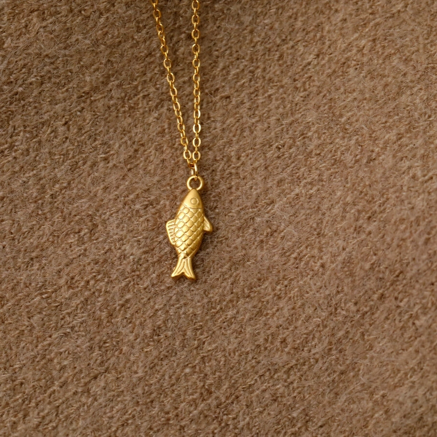 Fish Pendant Vibes Necklace-Bijou Crush