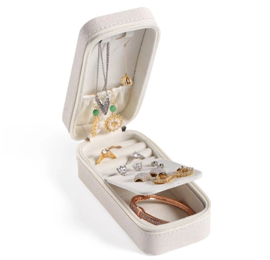 Simple Style Solid Color Pu Leather Flannel Jewelry Boxes-Bijou Crush