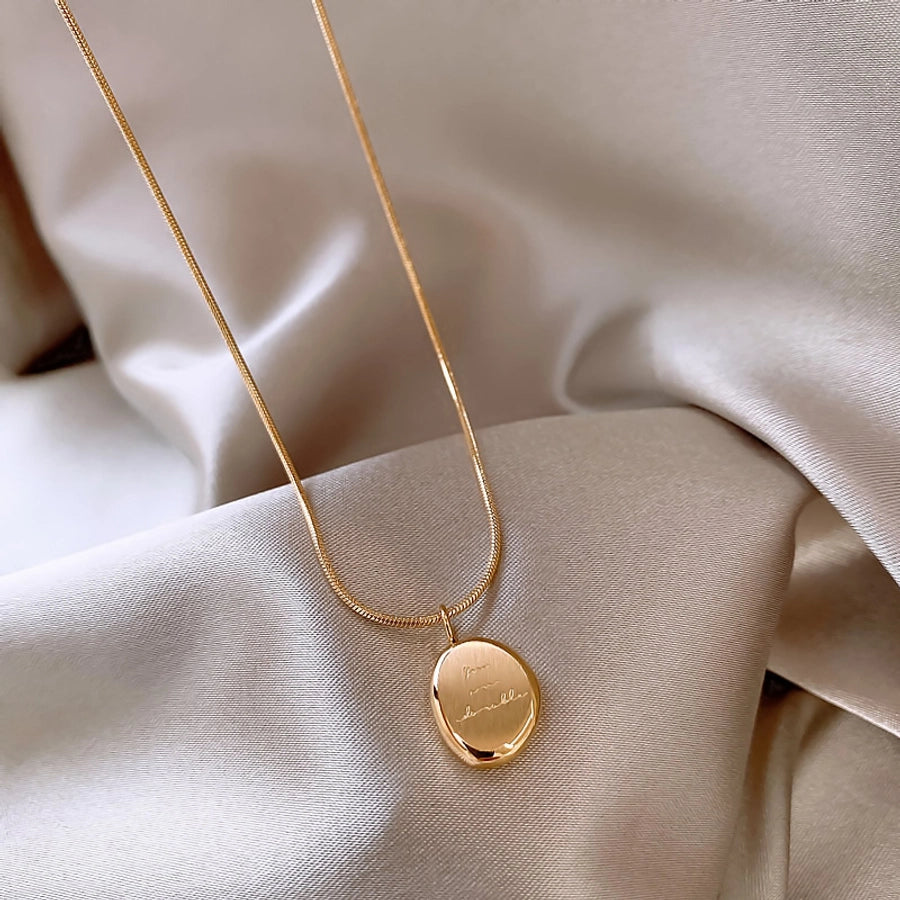 Letter Pendant 18K Gold-Plated Stainless Steel Chic-Bijou Crush