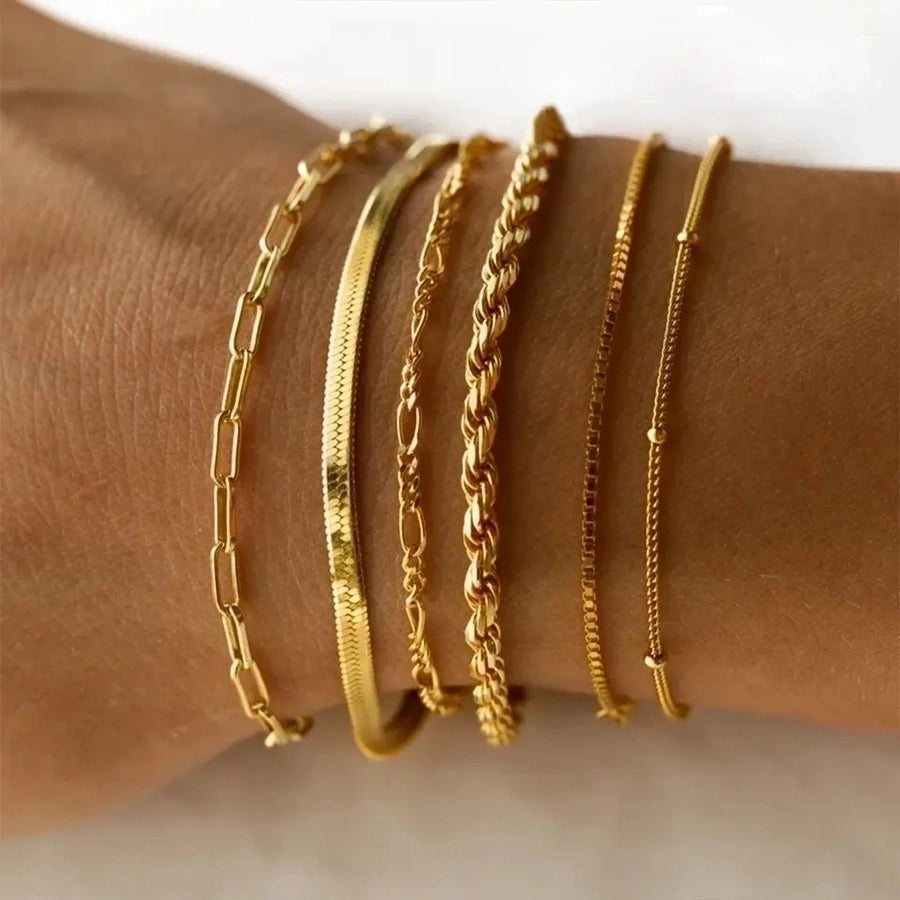 Minimalist Shine: Geometric Gold-Plated Bracelet-Bijou Crush